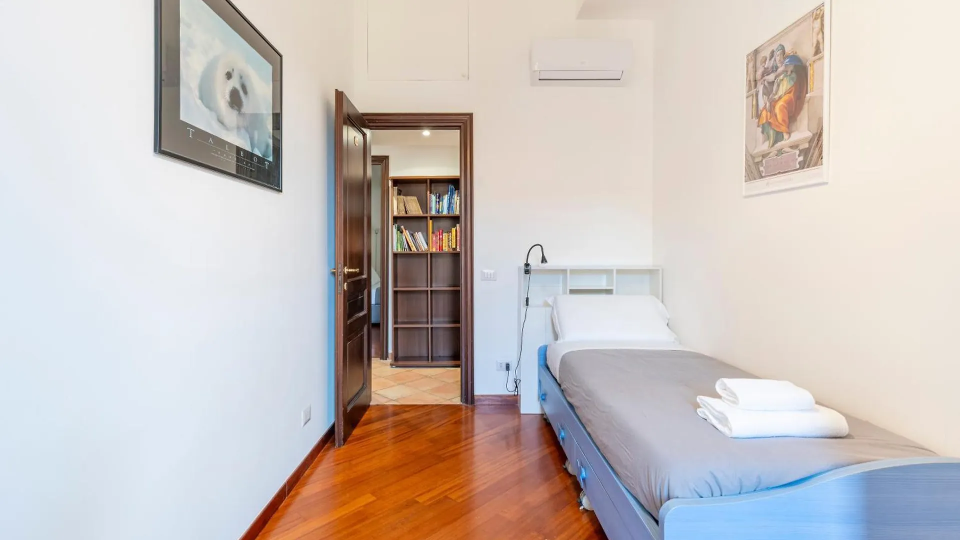 Vatican Art Apartment Rome