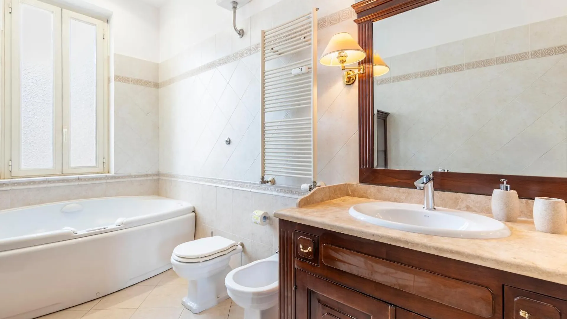 Vatican Art Apartment Rome