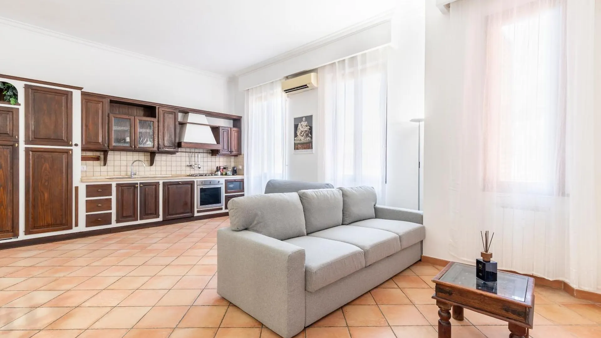 Vatican Art Apartment Rome 0*,  Italy