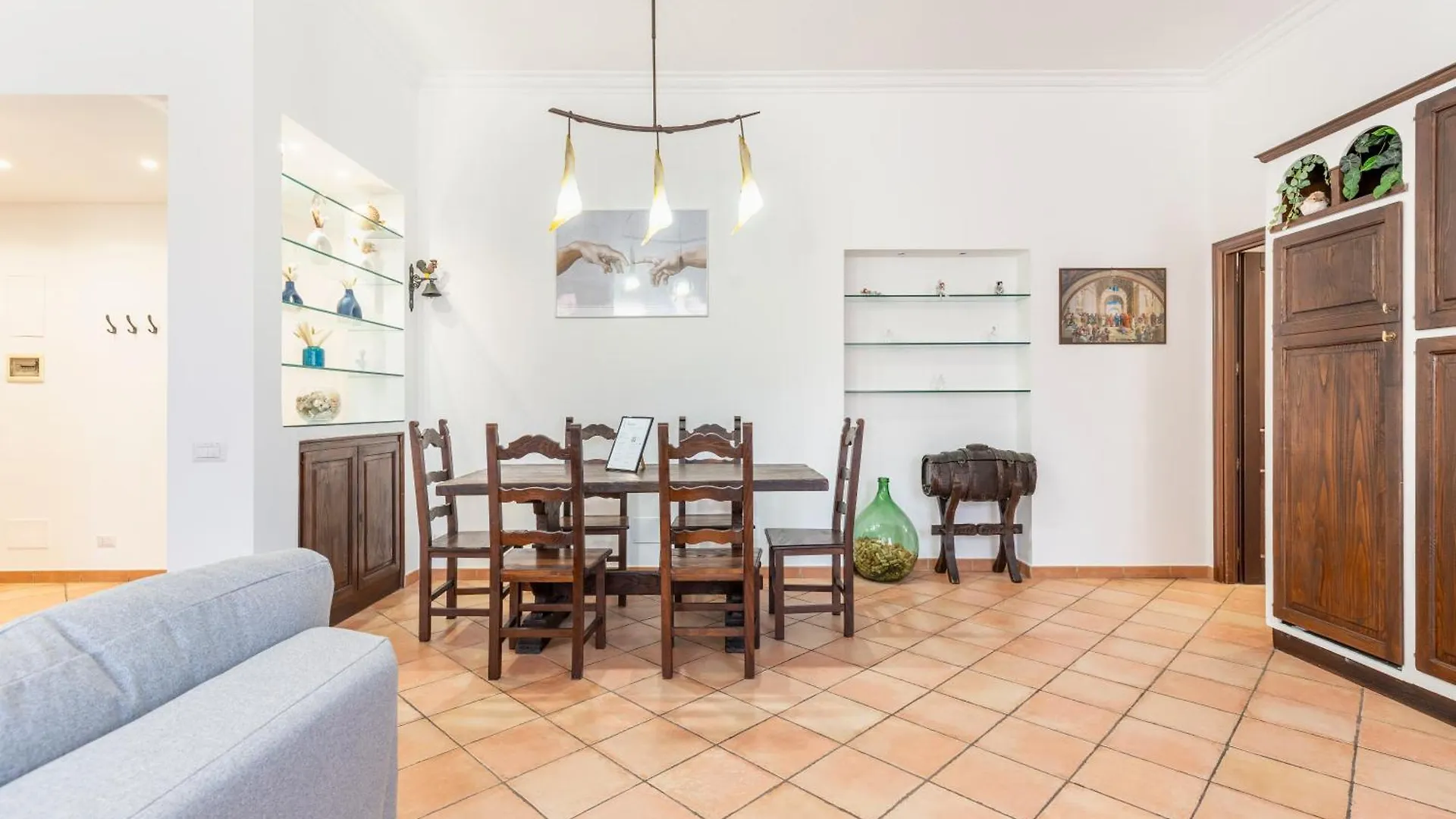 Vatican Art Apartment Rome