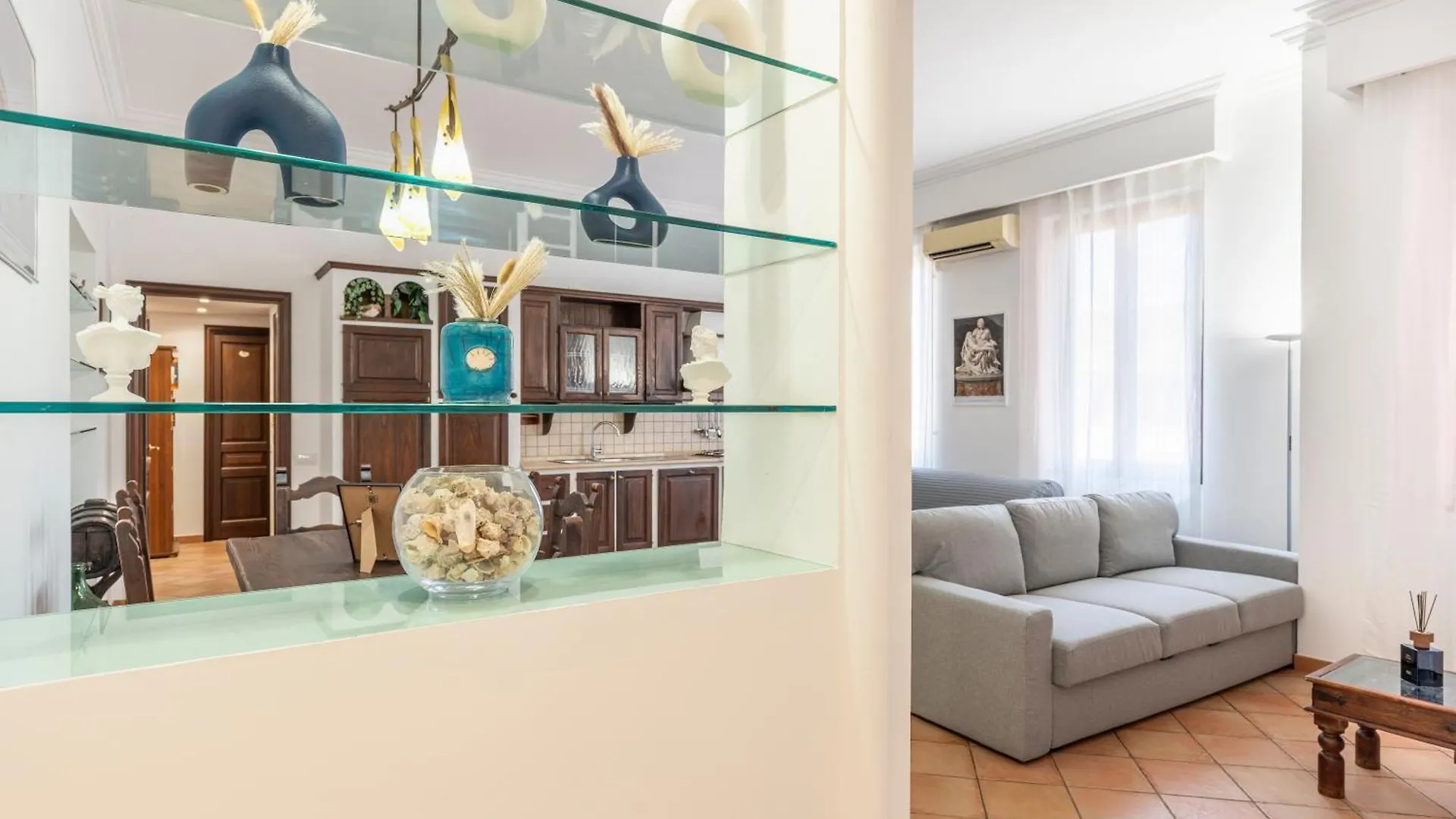 Vatican Art Apartment Rome